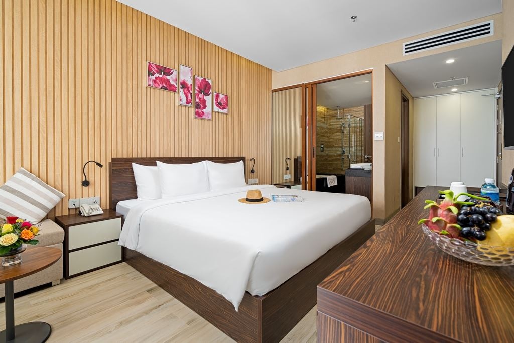 rooms-senior-with-balcony-child-without-extra-bed