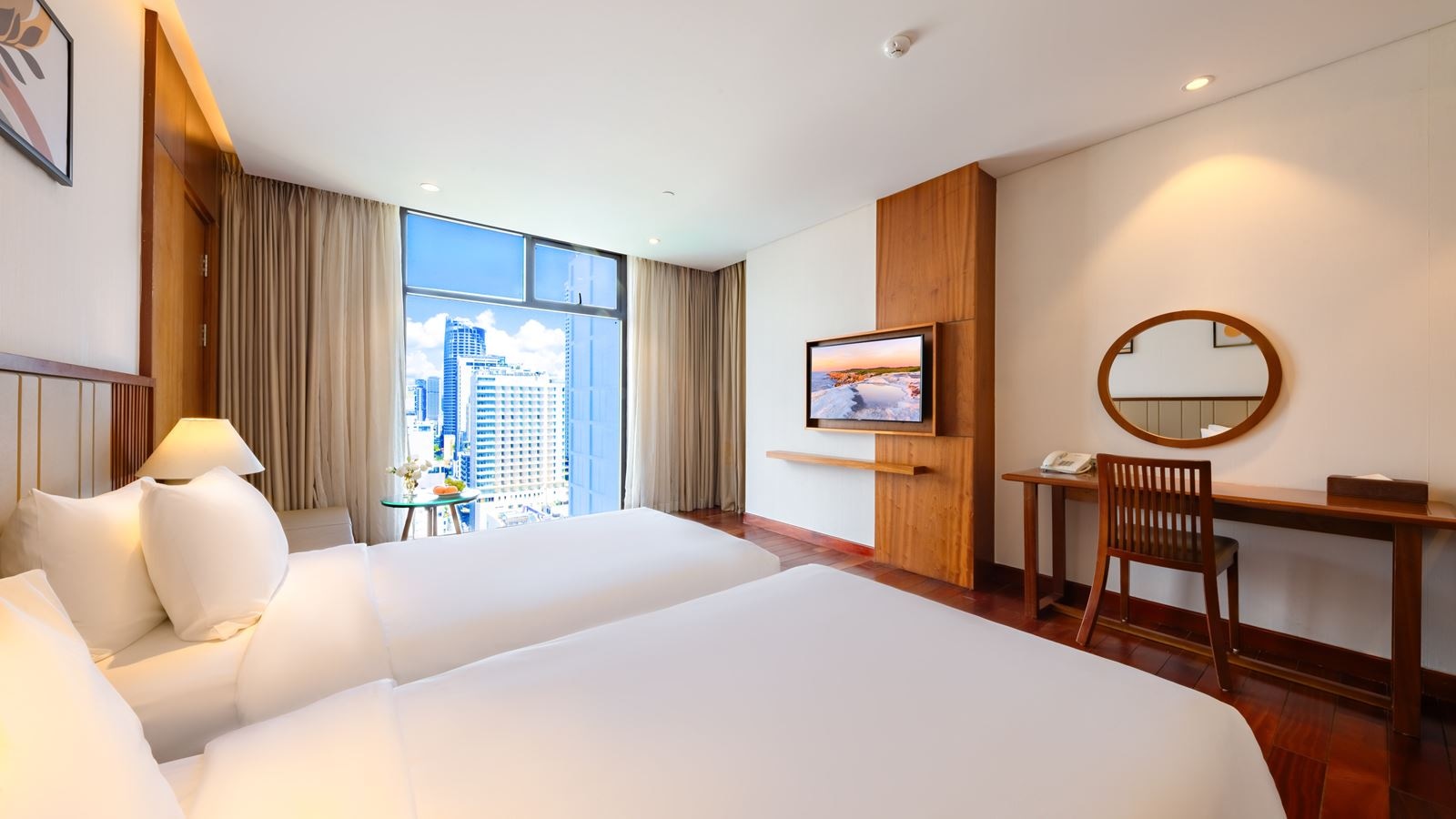rooms-premier-city-view-twin