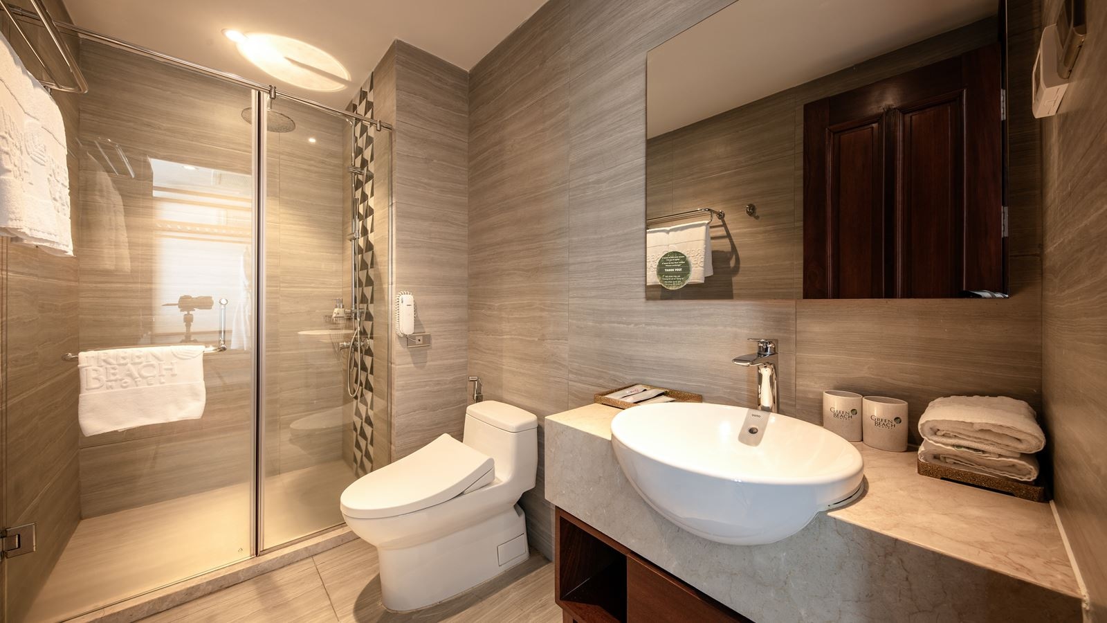 rooms-premier-city-view-twin