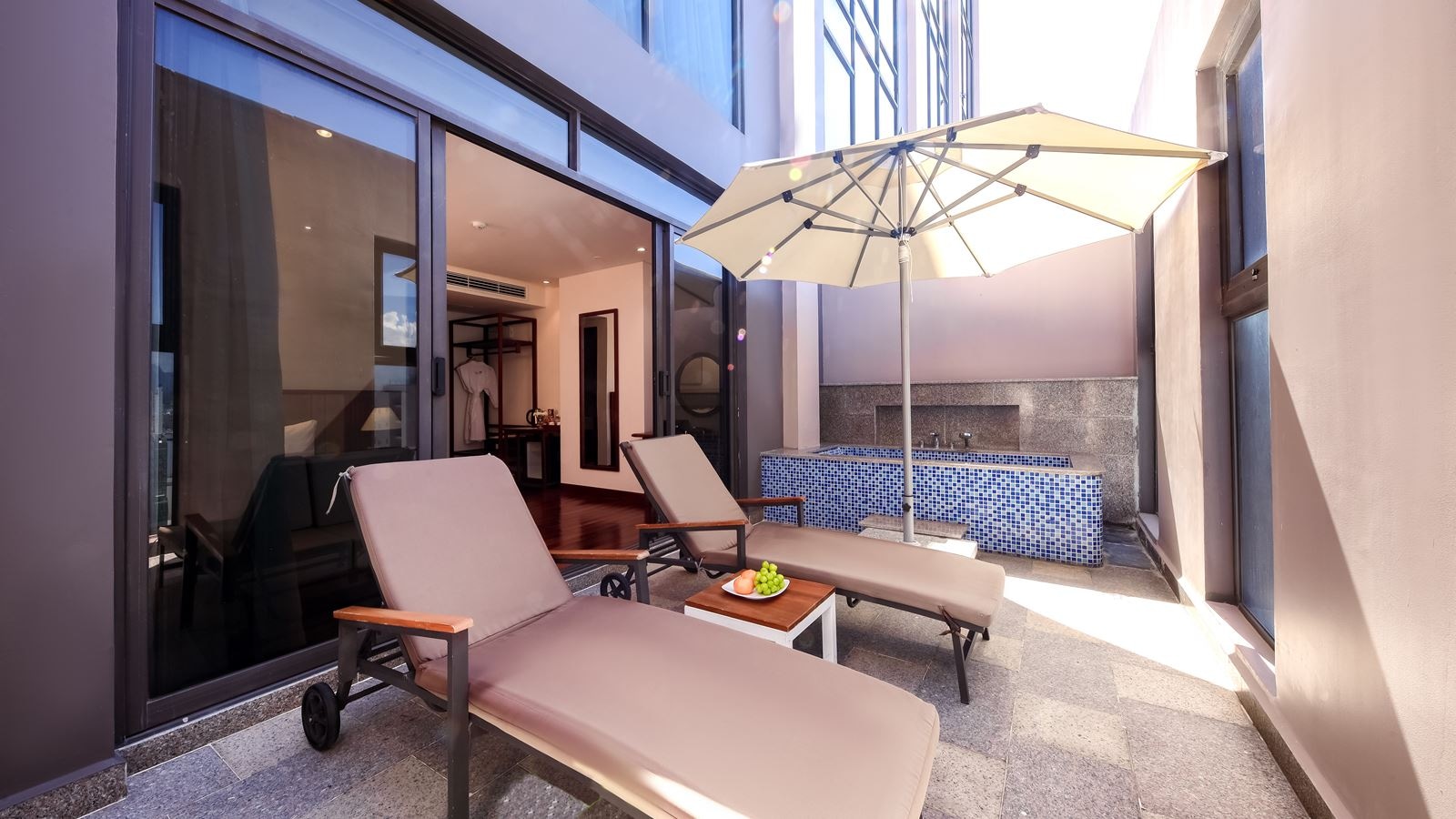 rooms-suite-double-with-terrace