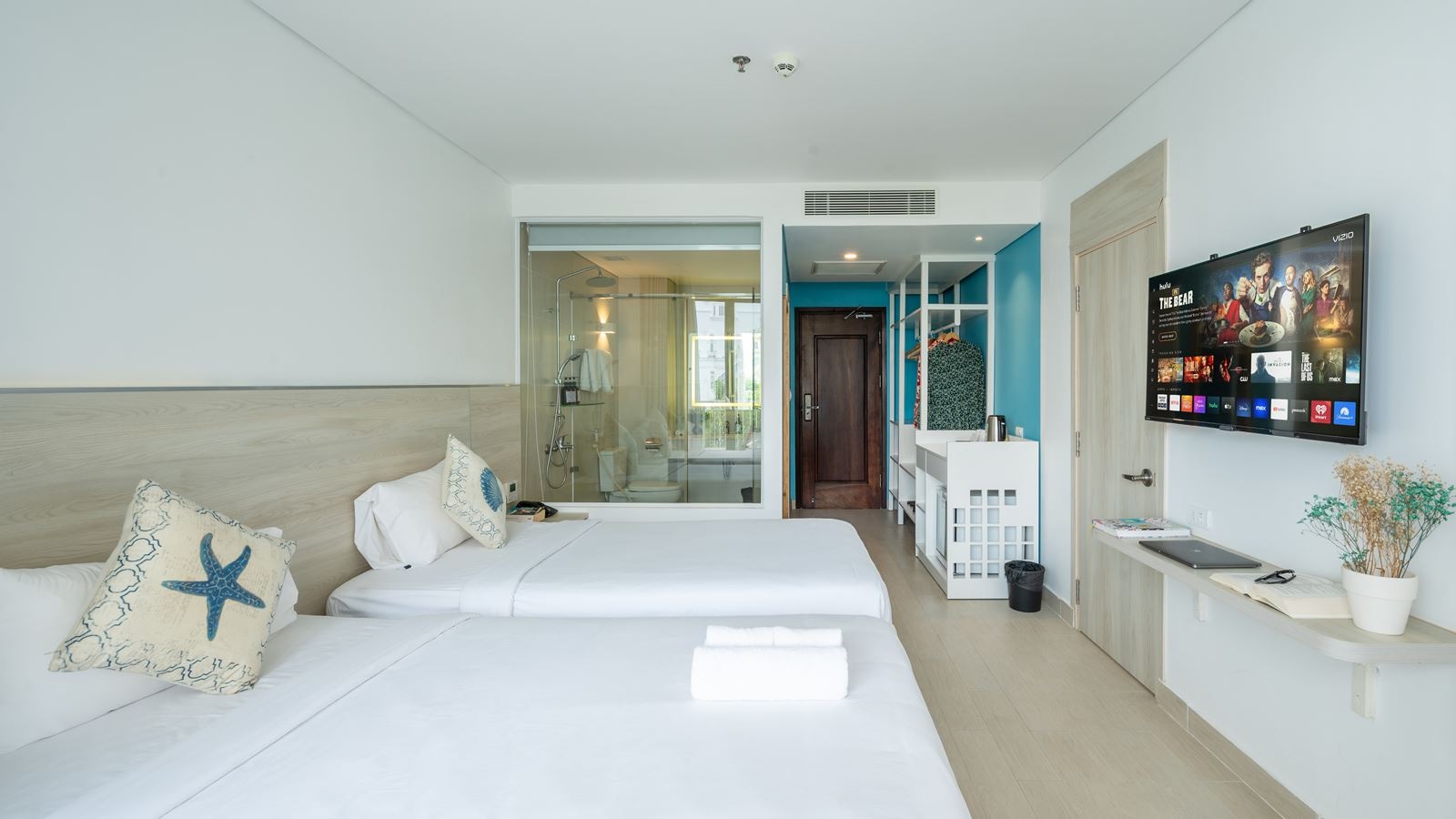 rooms-superior-with-balcony-child-without-extra-bed