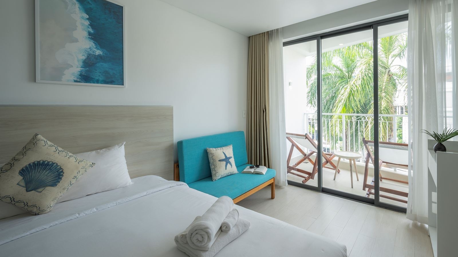 rooms-triple-room-with-balcony-no-extra-bed