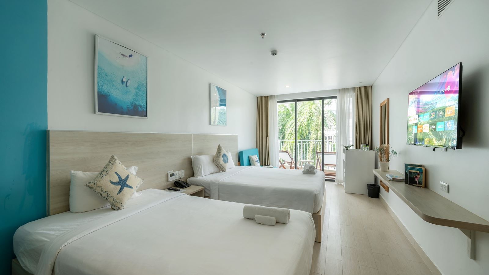 rooms-triple-room-with-balcony-no-extra-bed