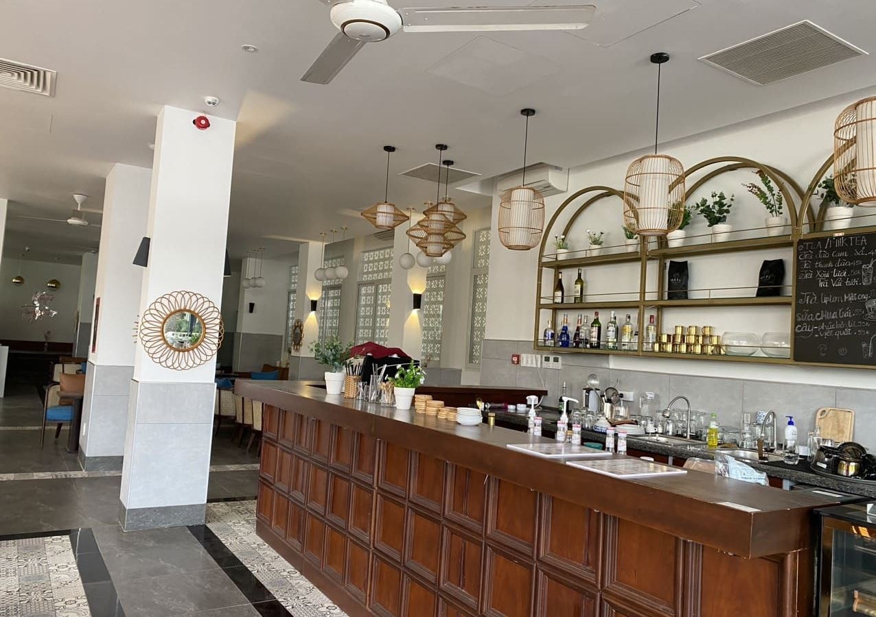 restaurants-restaurant