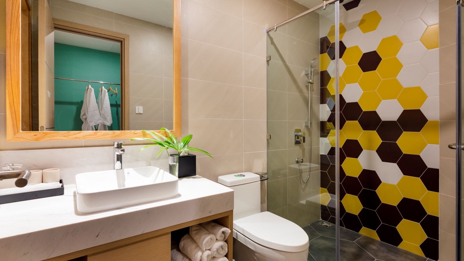 rooms-superior-ocean-view-room-with-balcony