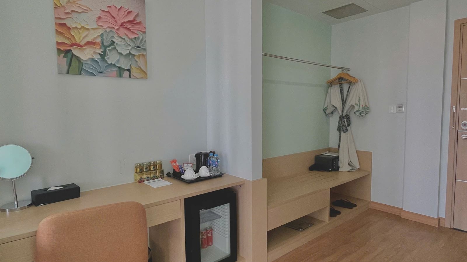 rooms-one-bedroom-deluxe-with-balcony