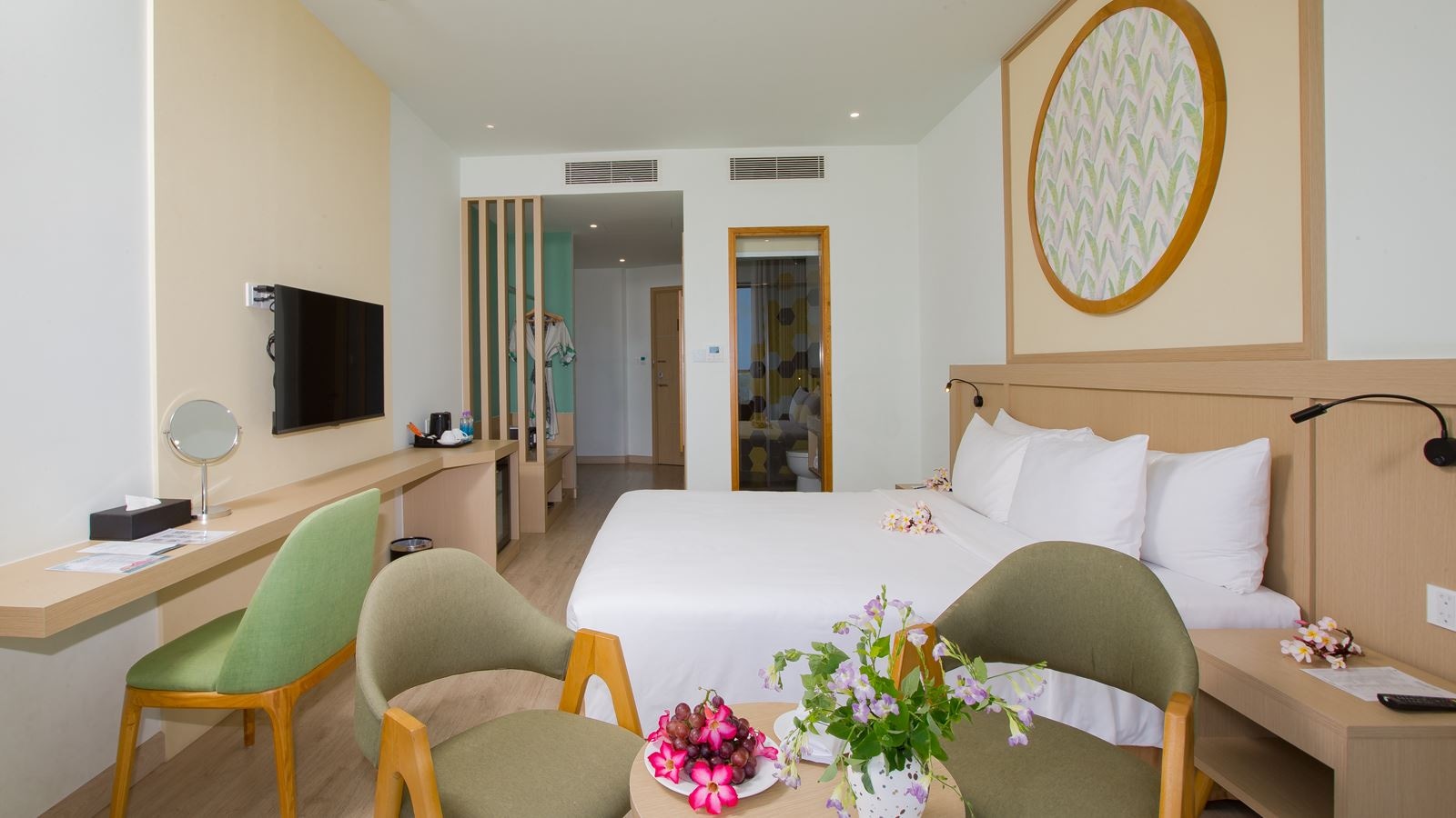 rooms-superior-ocean-view-room-with-balcony