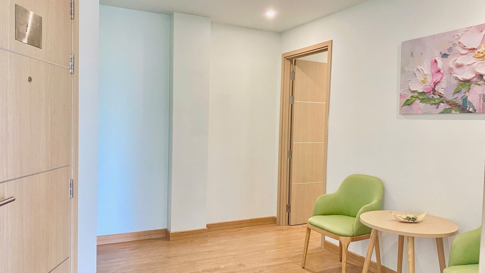 rooms-two-bedroom-deluxe-family-with-balcony