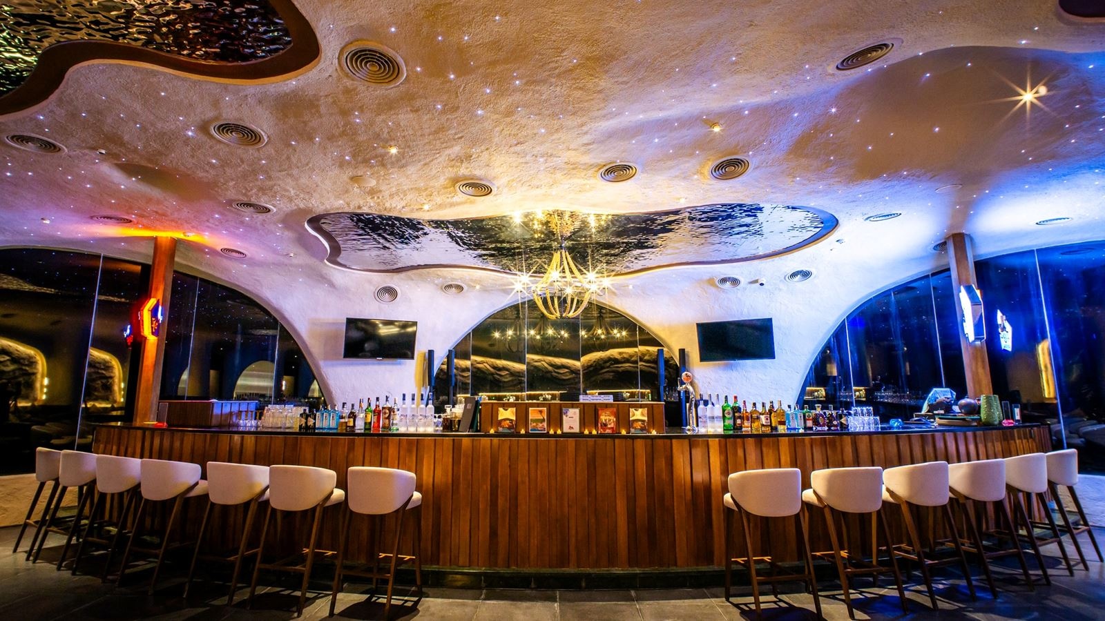 bars-waterfall-chill-bar