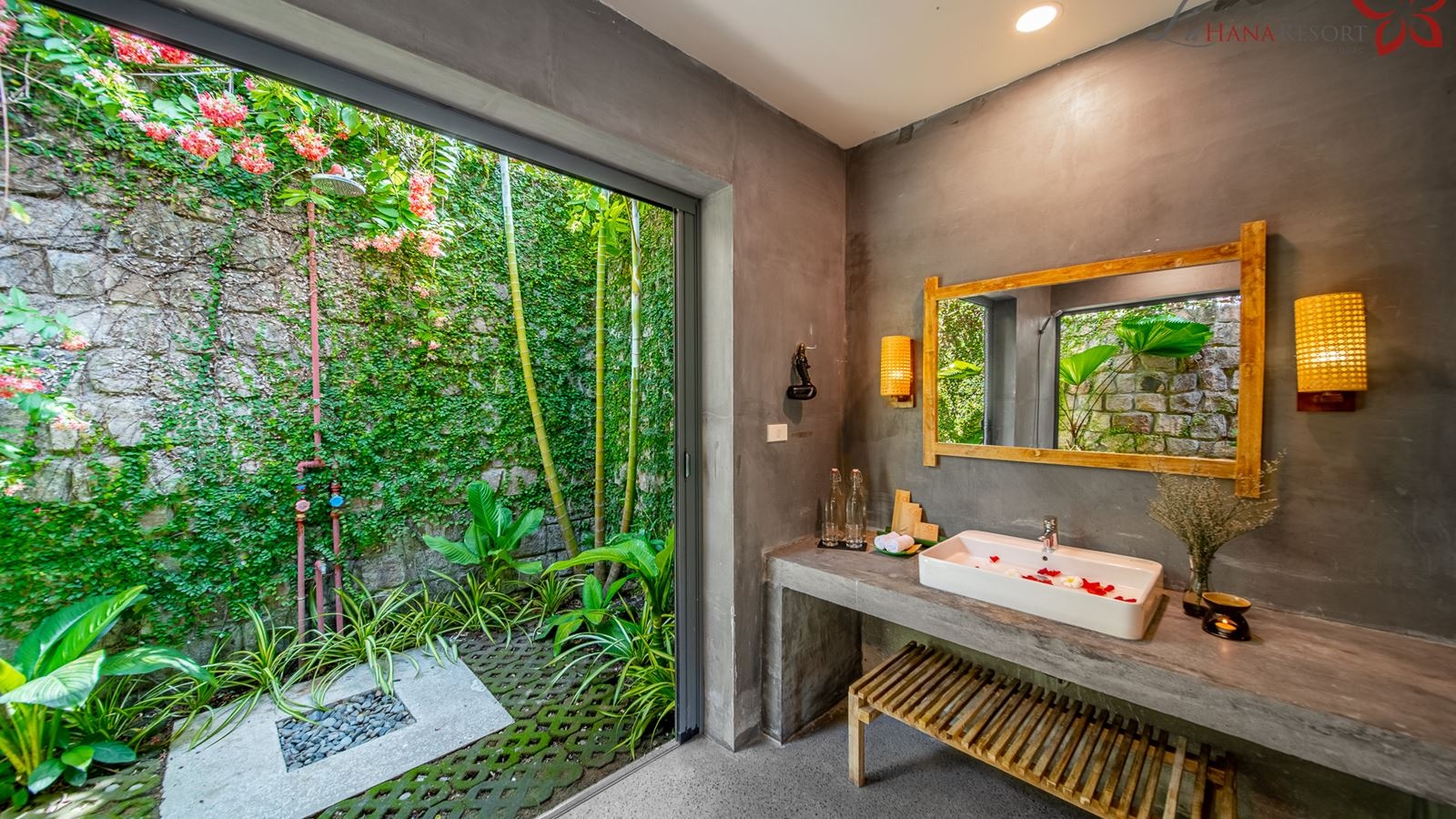 rooms-hill-bungalow-with-bathtub-child-without-extra-bed