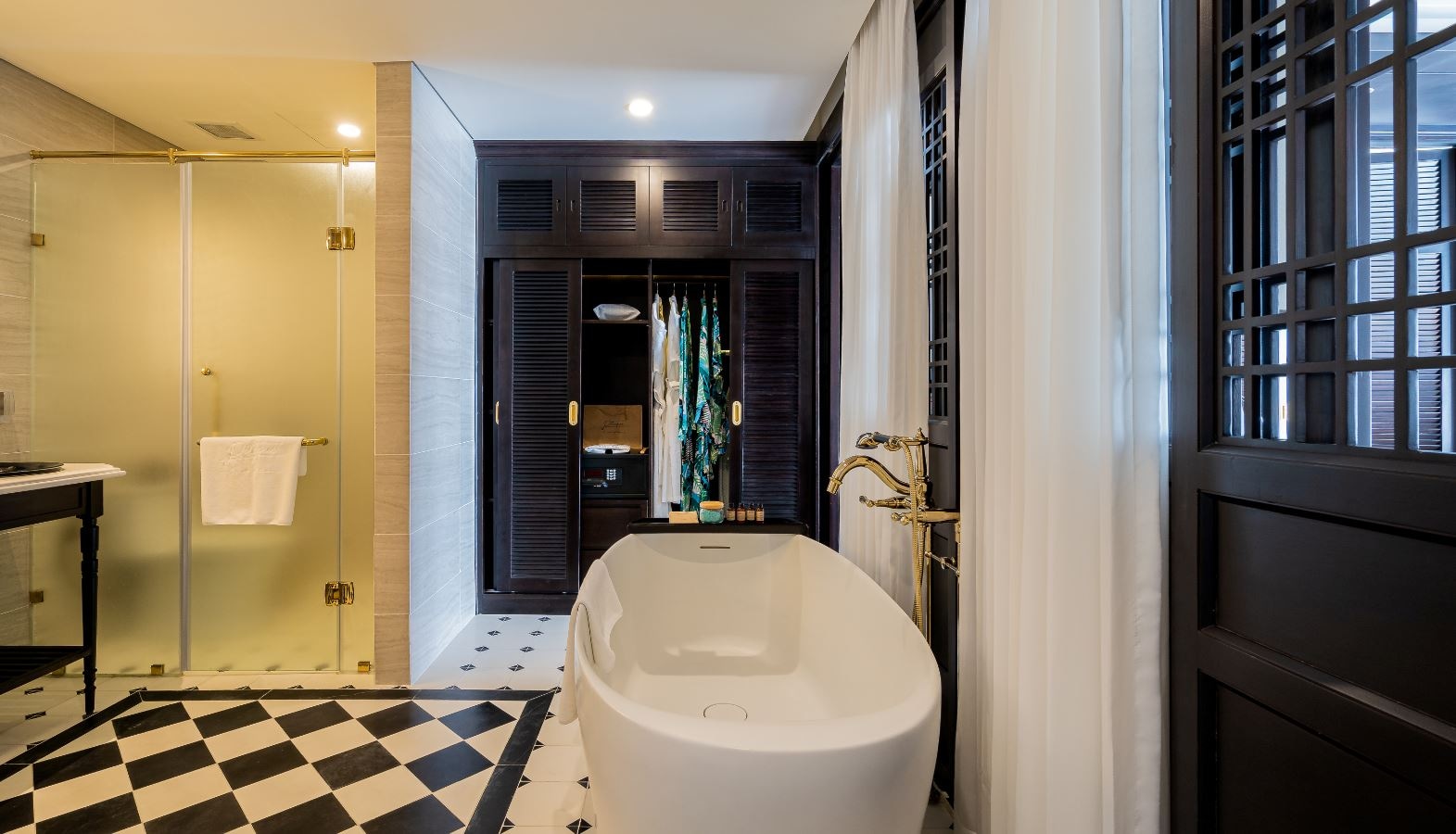 rooms-royal-suite-child-without-extra-bed