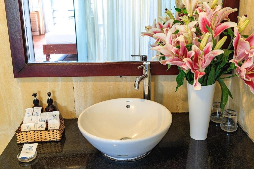 rooms-bungalow-garden-view