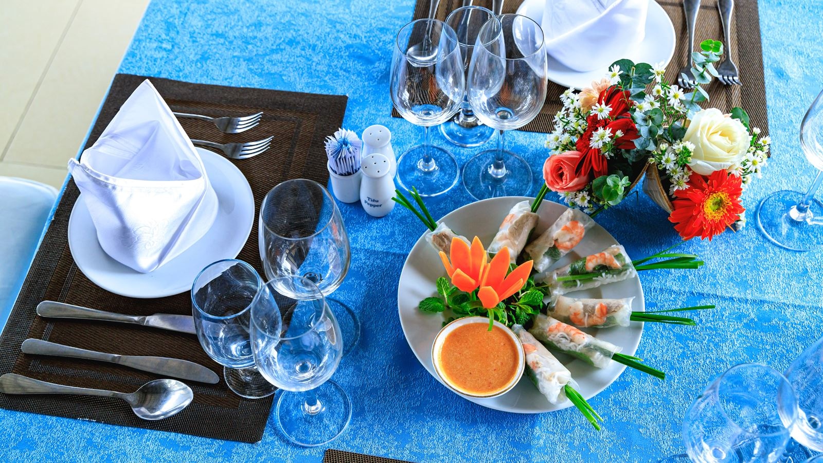 restaurants-oceania-restaurant--pool