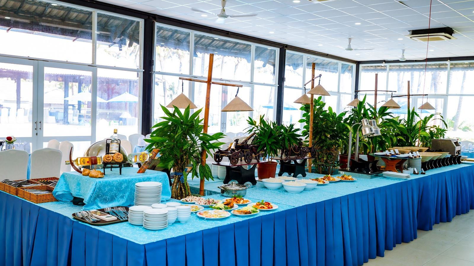 restaurants-oceania-restaurant--pool