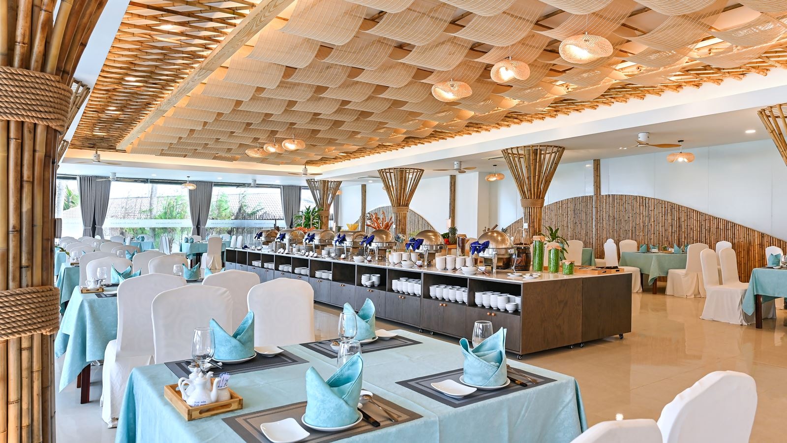 restaurants-main-building