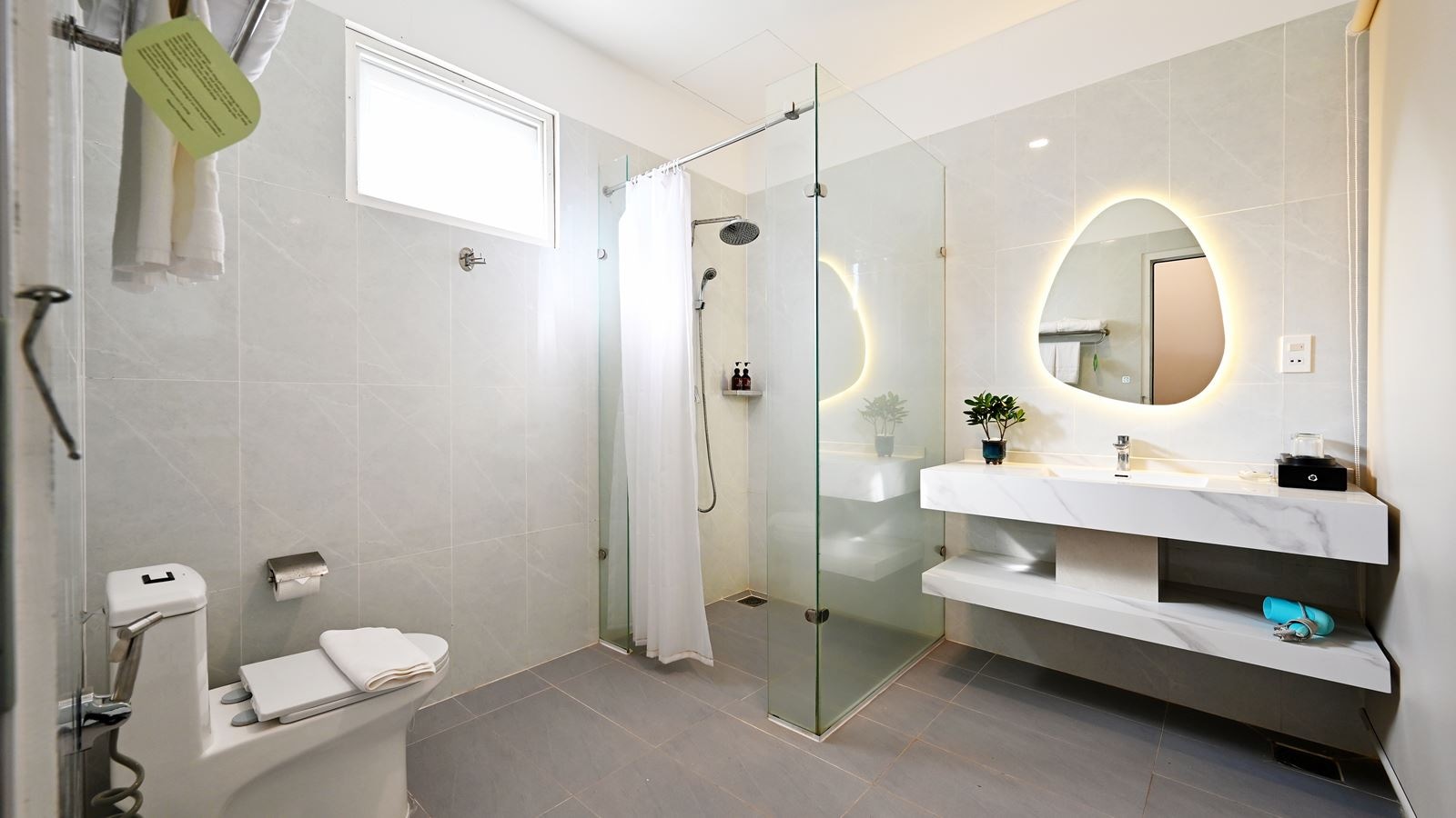 rooms-bungalow-garden-view