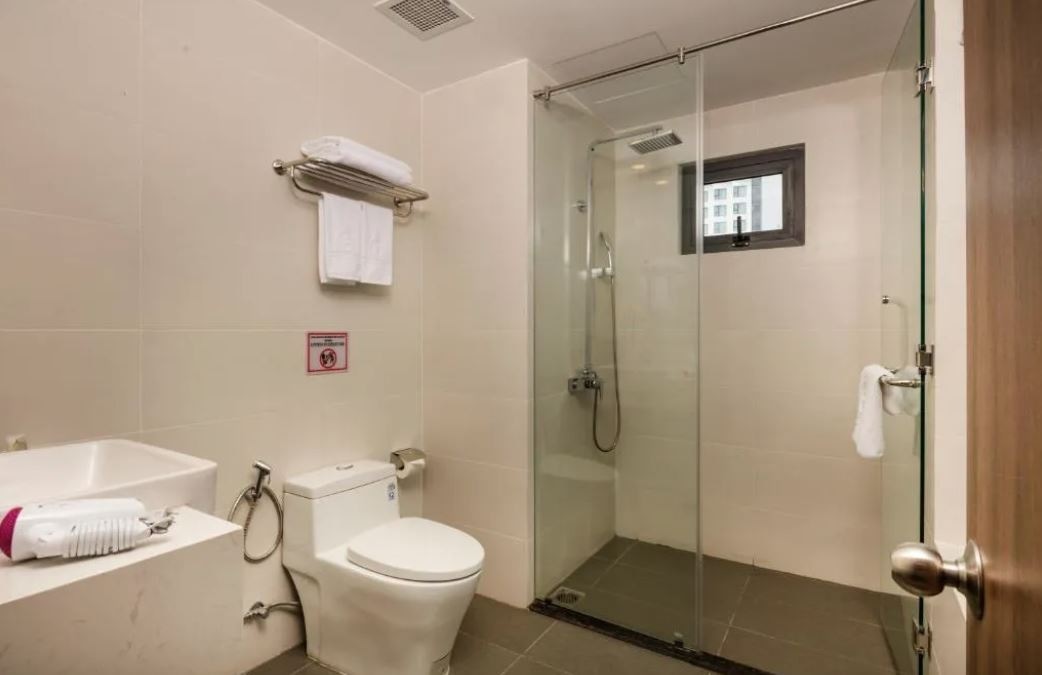 rooms-deluxe-with-balcony