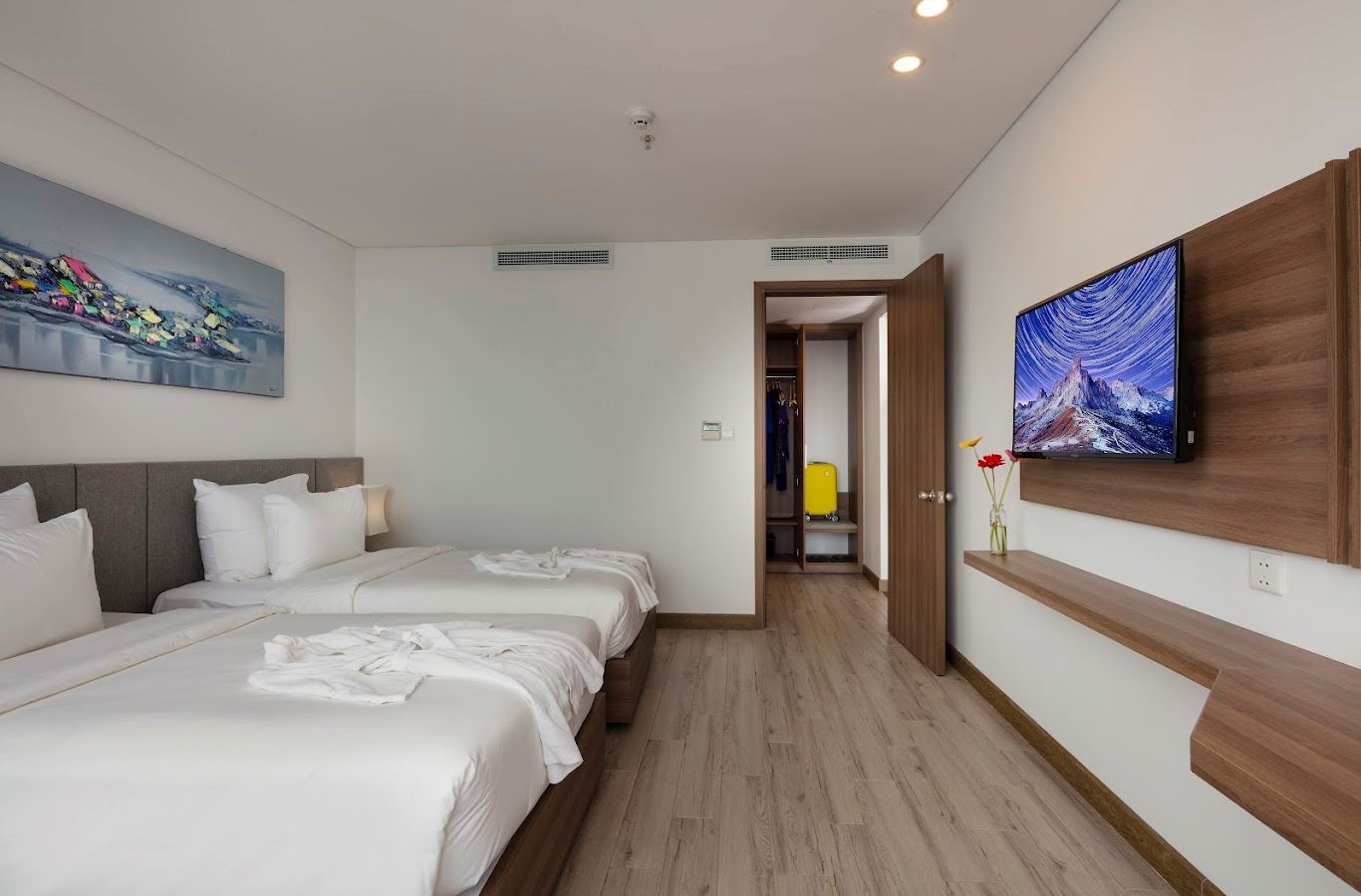 rooms-premier-deluxe-with-balcony