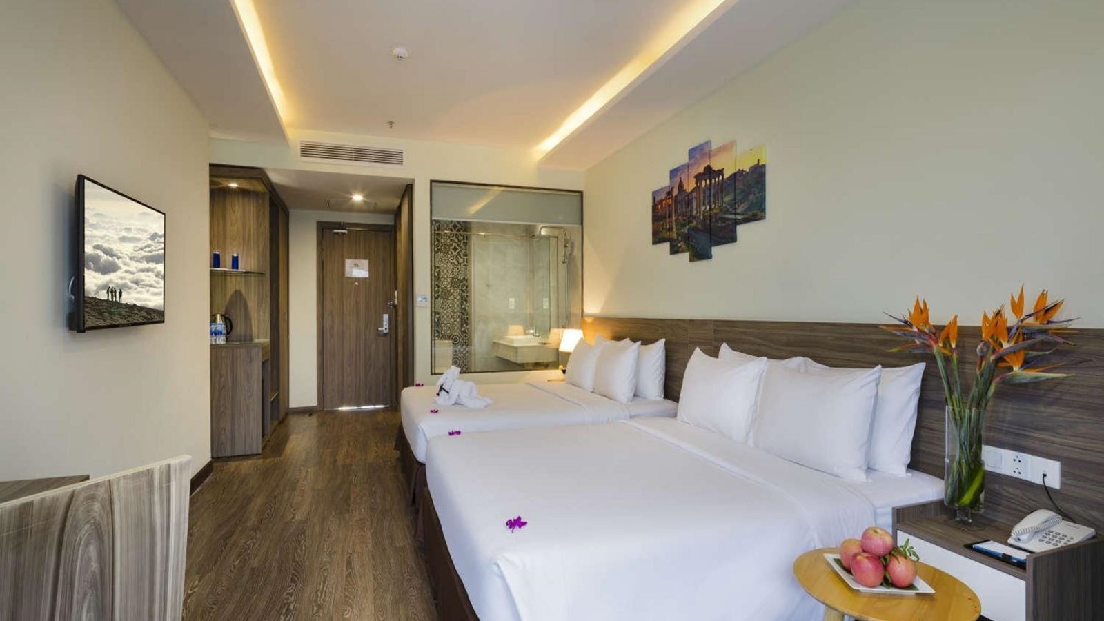 rooms-family-partial-seaview-with-balcony-no-extrabed