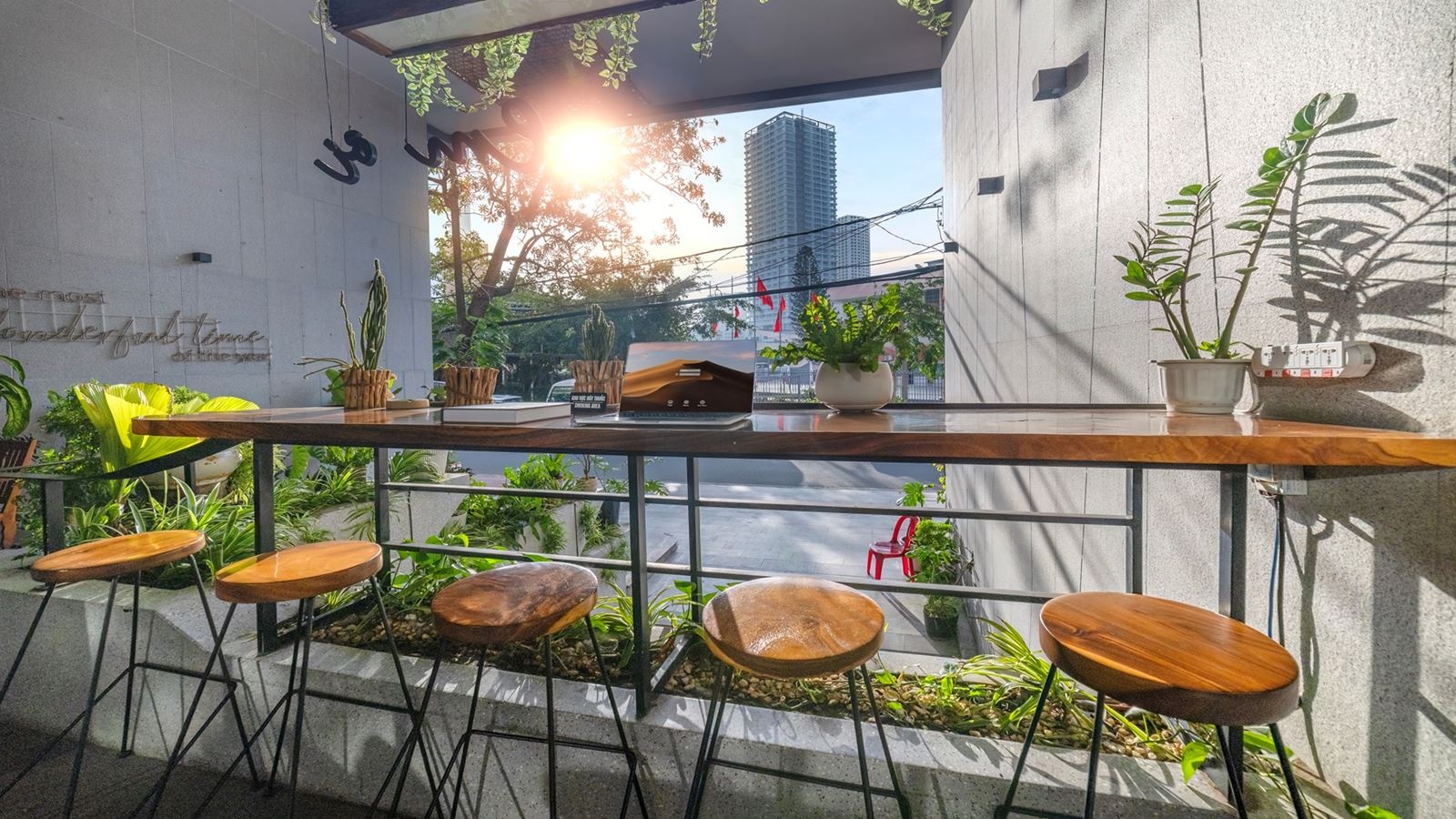 general-main-building