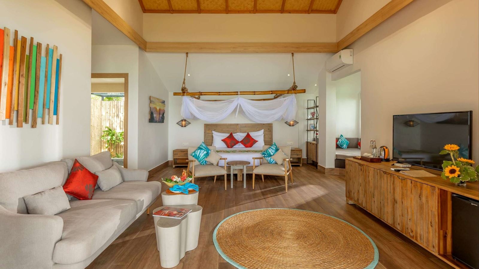 rooms-beachfront-bungalow