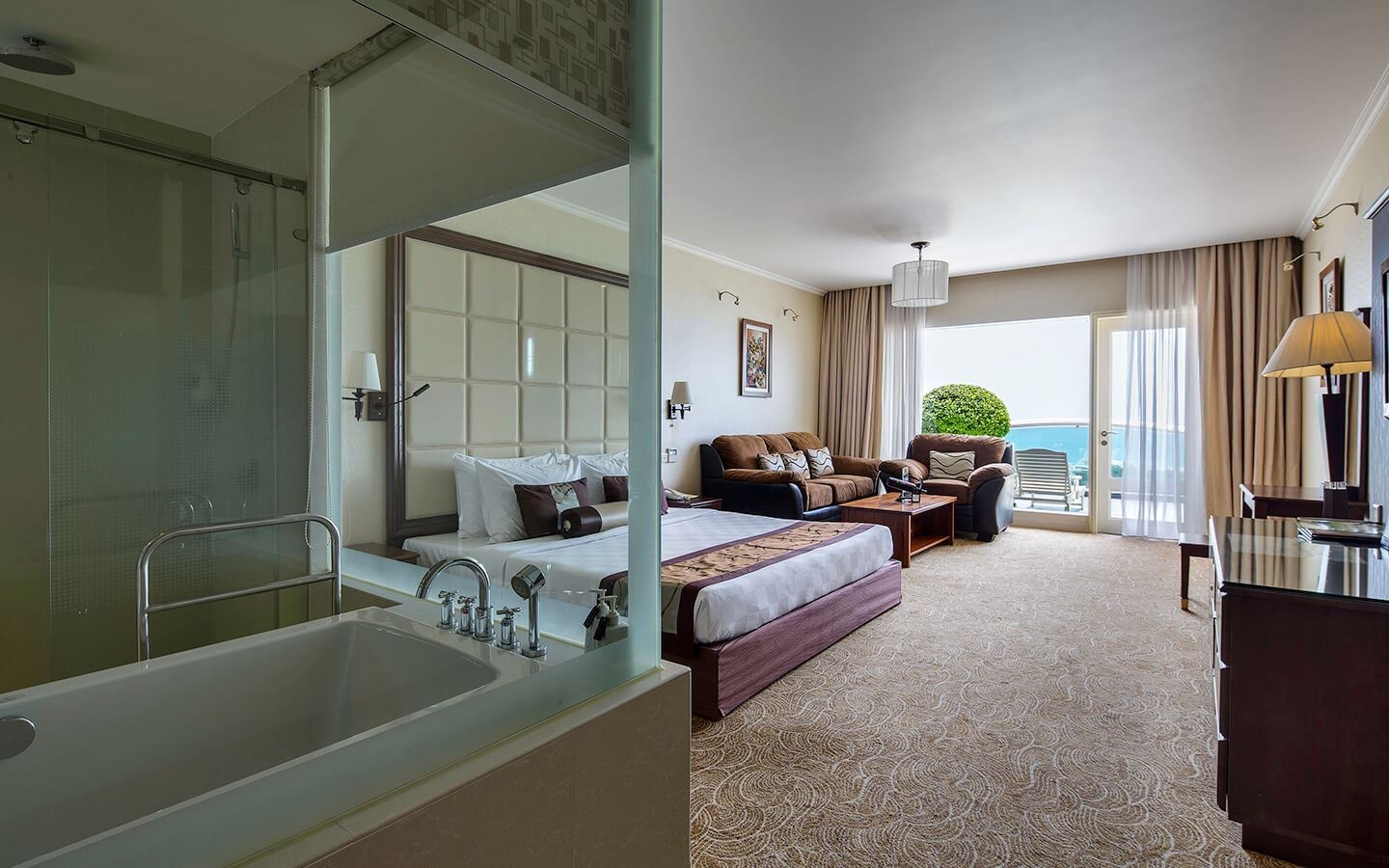 rooms-deluxe-sea-view-with-balcony-child-without-extra-bed