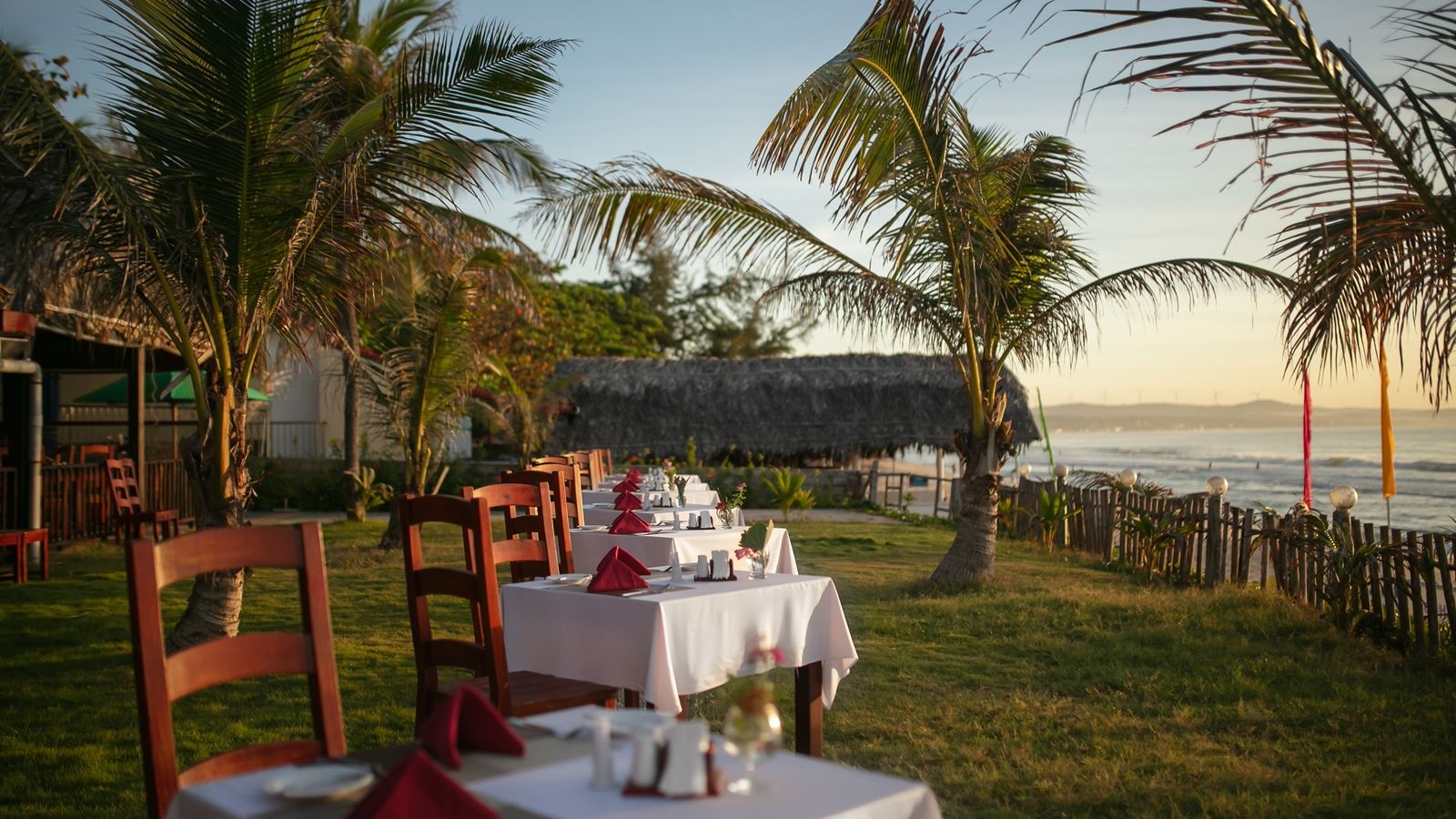 restaurants-restaurant