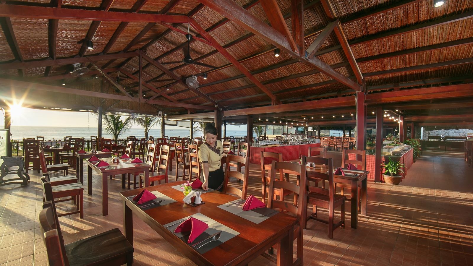 restaurants-restaurant