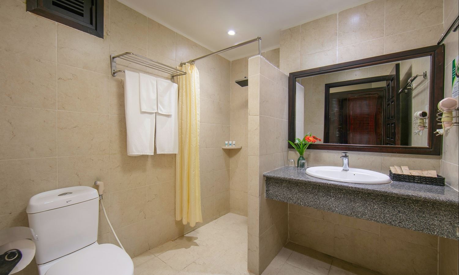 rooms-deluxe-oceanview-with-balcony-child-without-extrabed