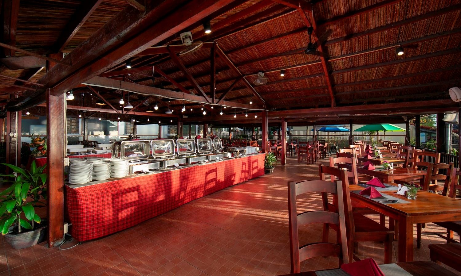 restaurants-restaurant