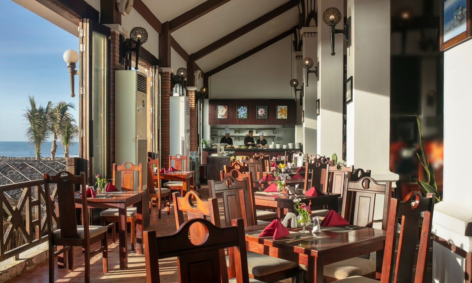 restaurants-restaurant