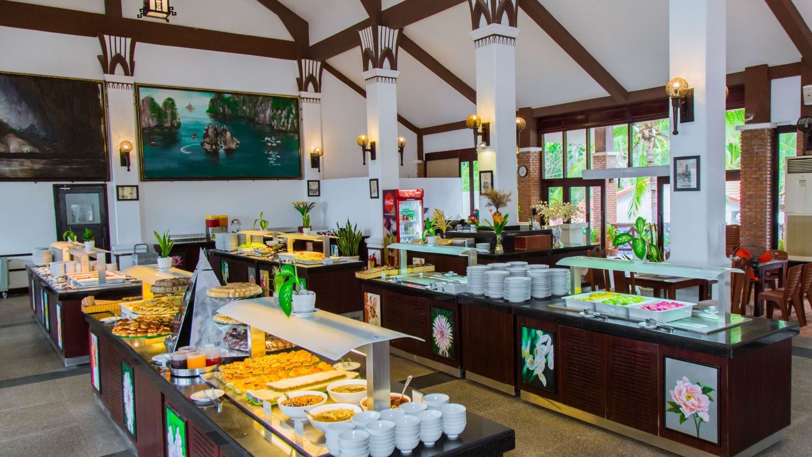 restaurants-restaurant