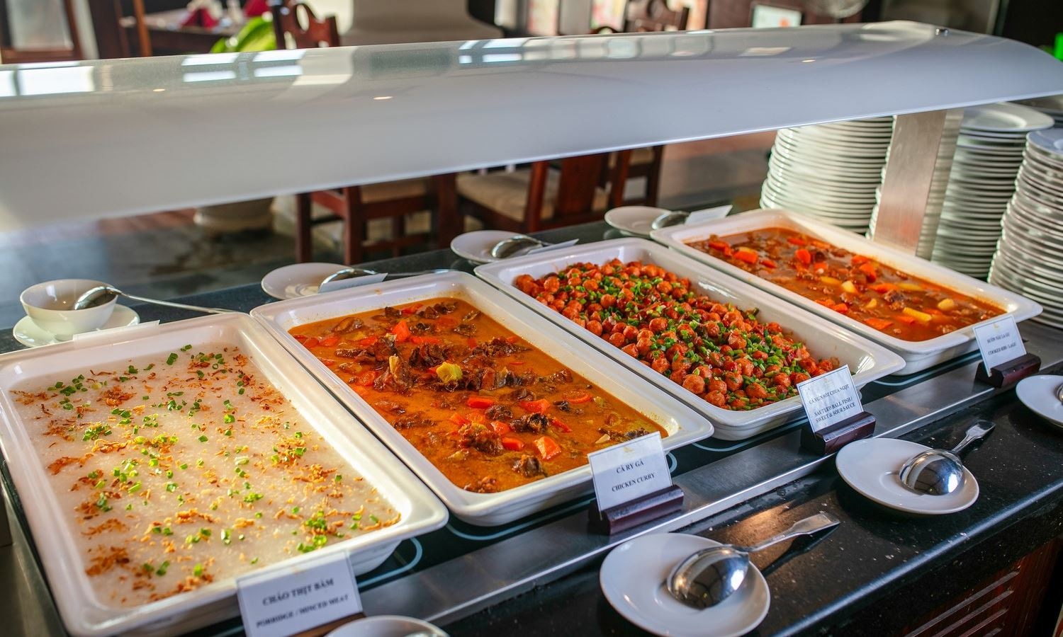 restaurants-restaurant