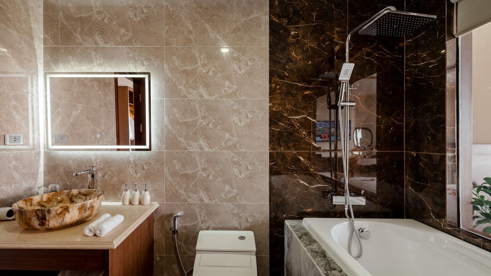 rooms-aqua-suite-2-bedroom-with-ocean-view