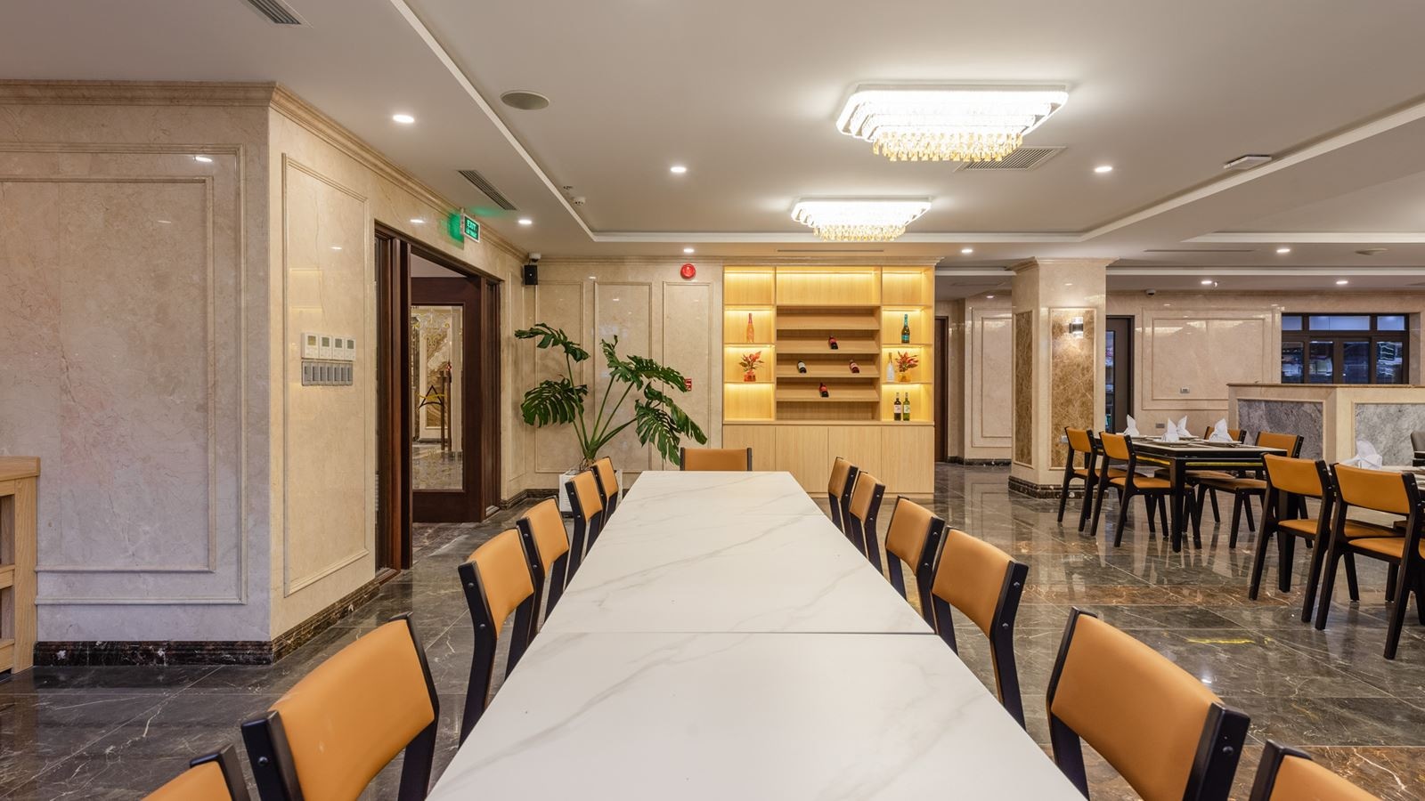 restaurants-restaurants