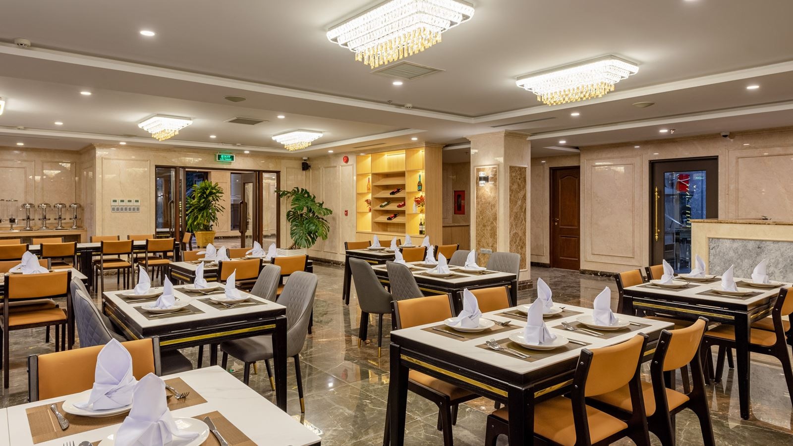 restaurants-restaurants