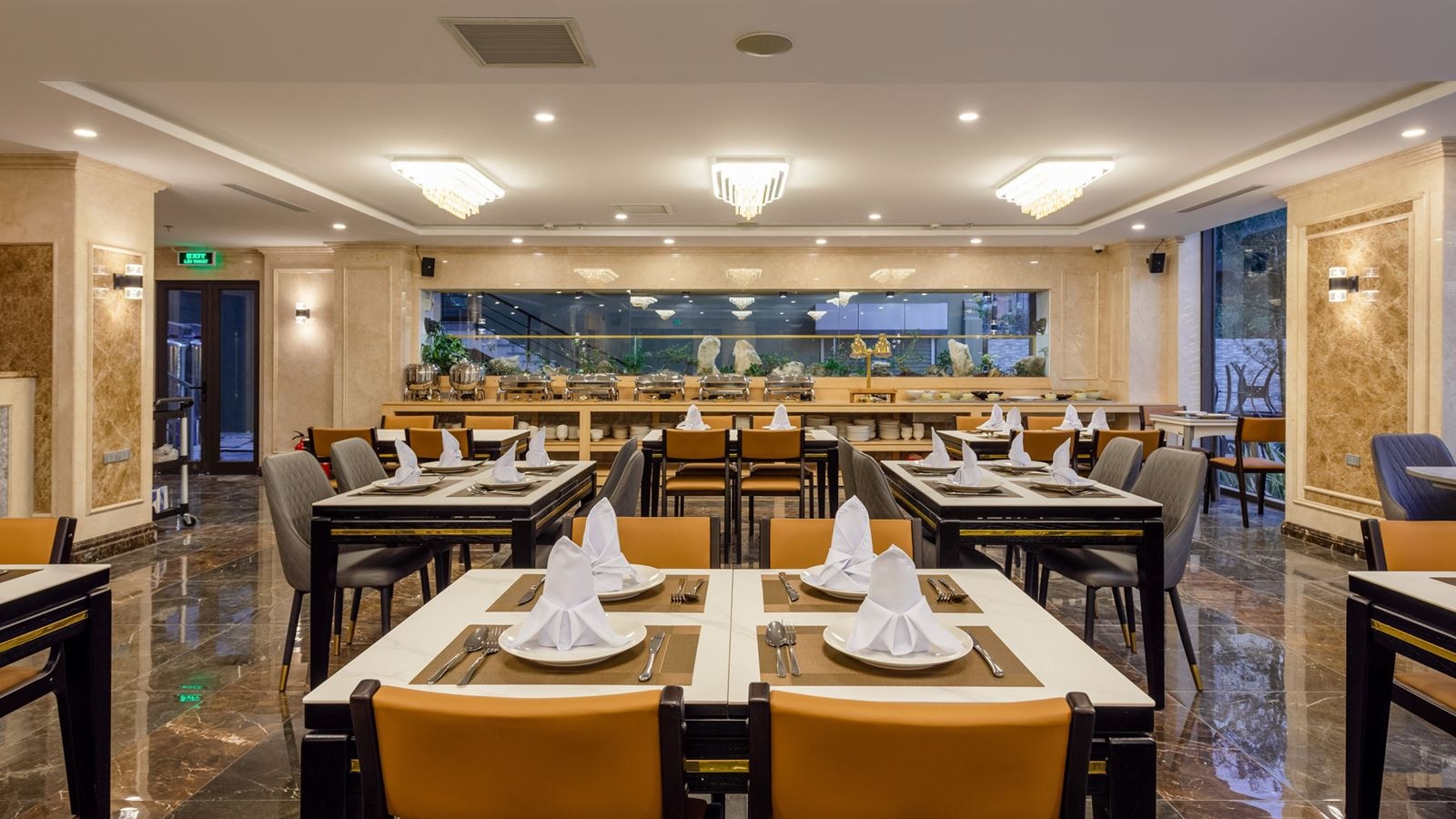 restaurants-restaurants