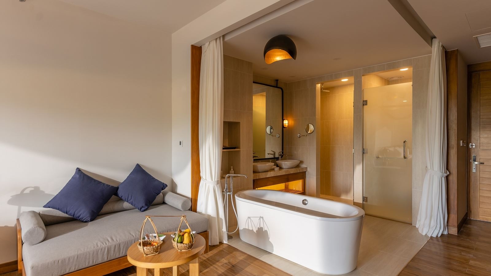 rooms-deluxe-gardenview