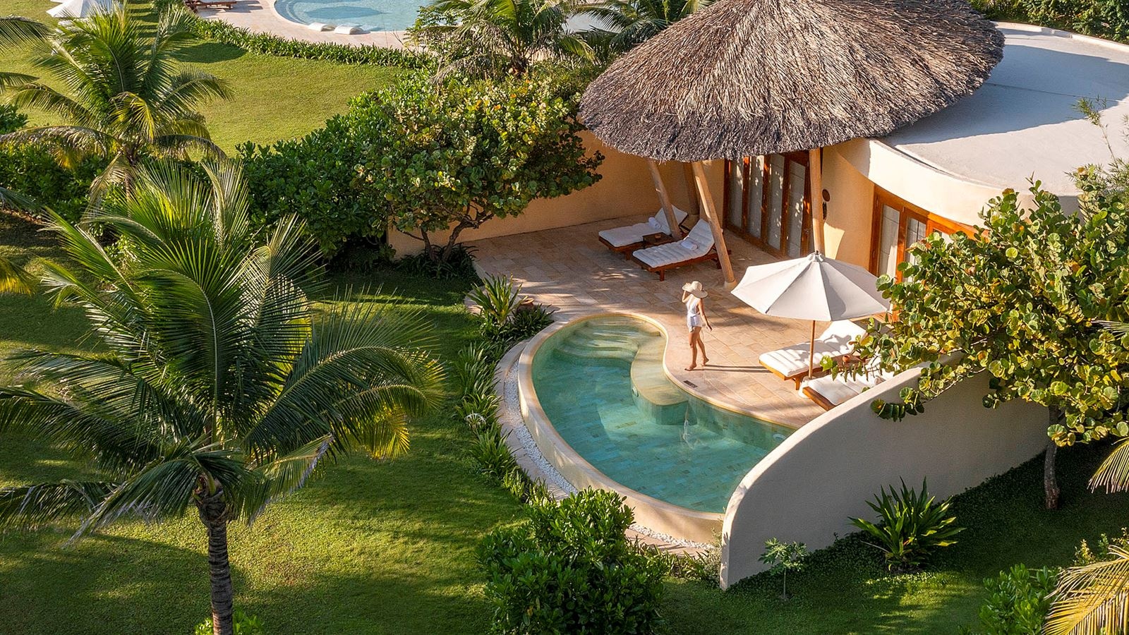 rooms-2-bedroom-beachfront-pool-villa