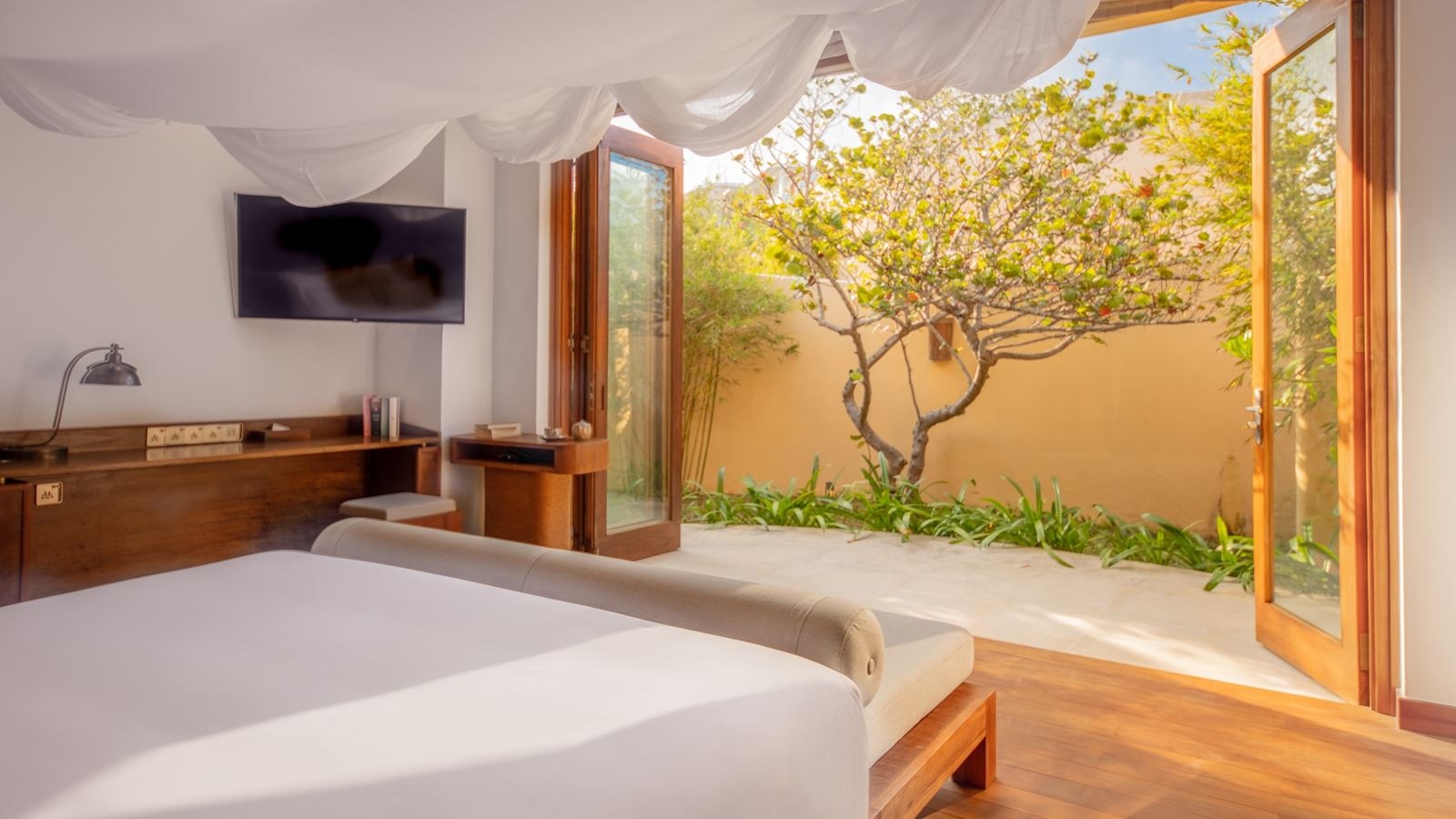 rooms-2-bedroom-beachfront-pool-villa