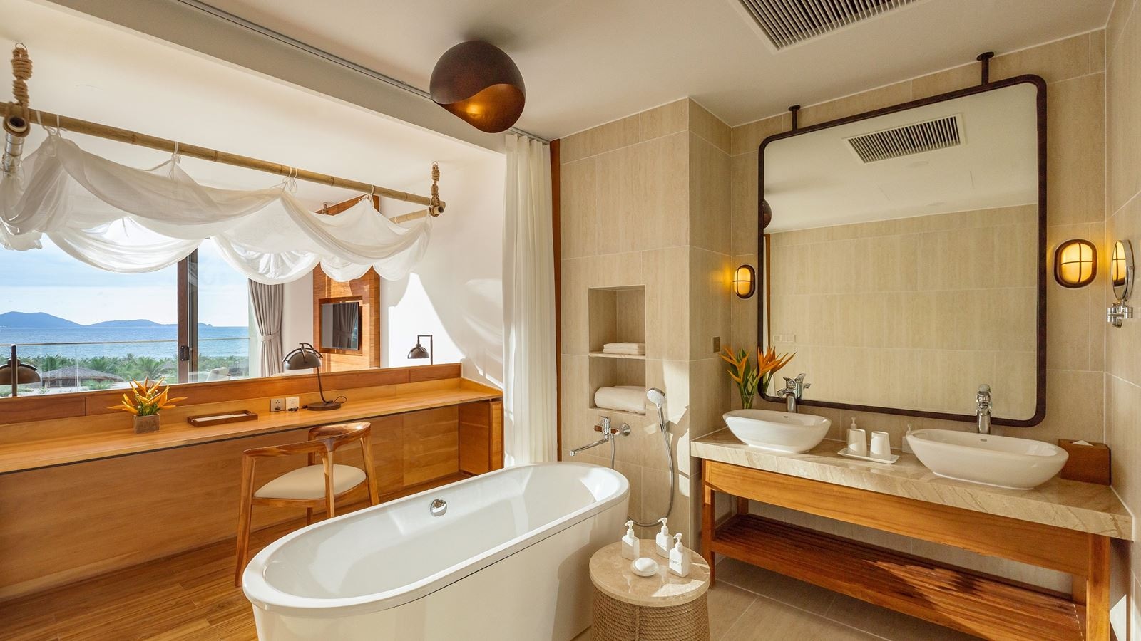 rooms-suite-1-bedroom-seaview