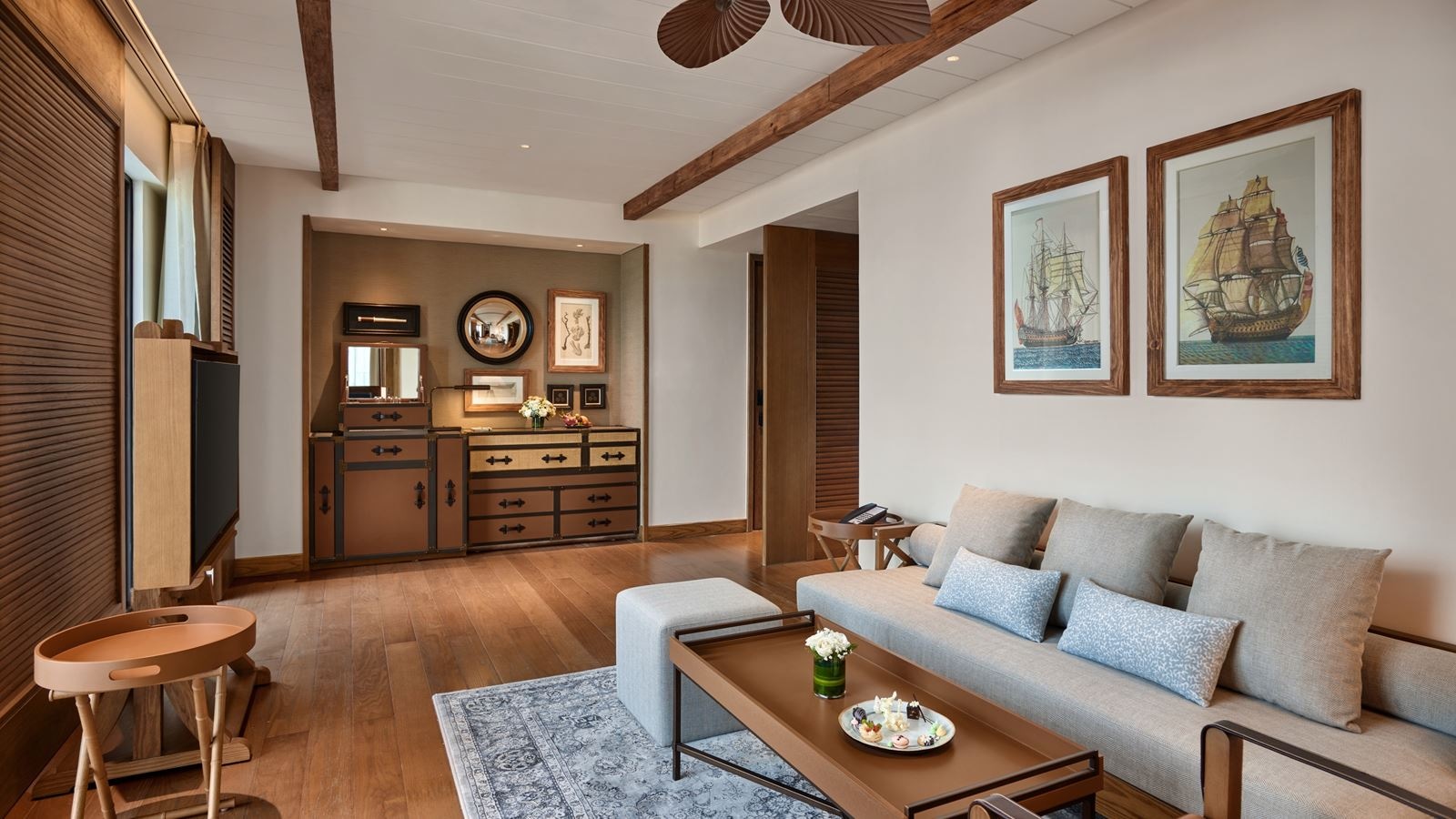 rooms-admiral-suite-with-oceanfront