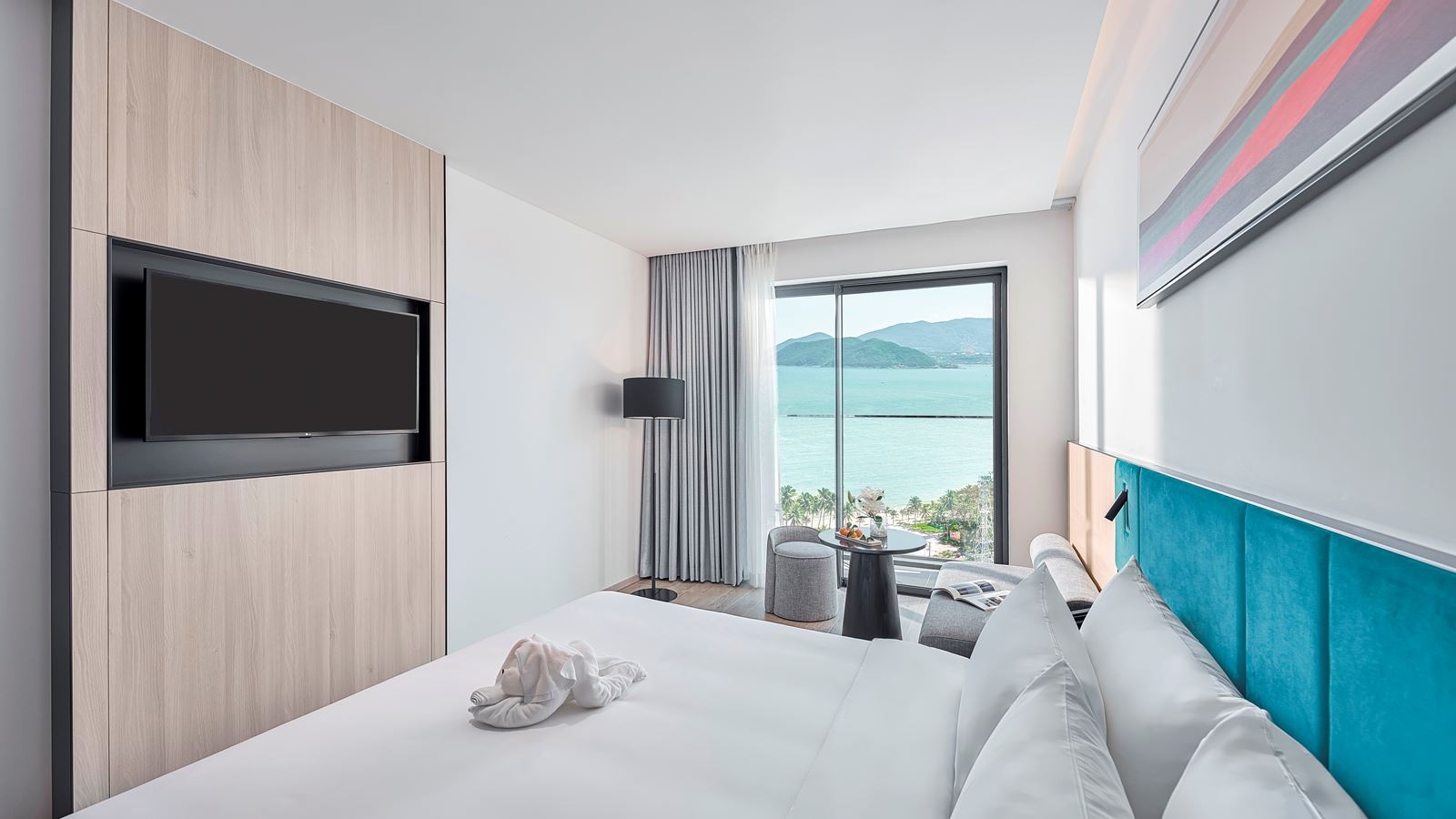 rooms-senior-seaview-with-balcony