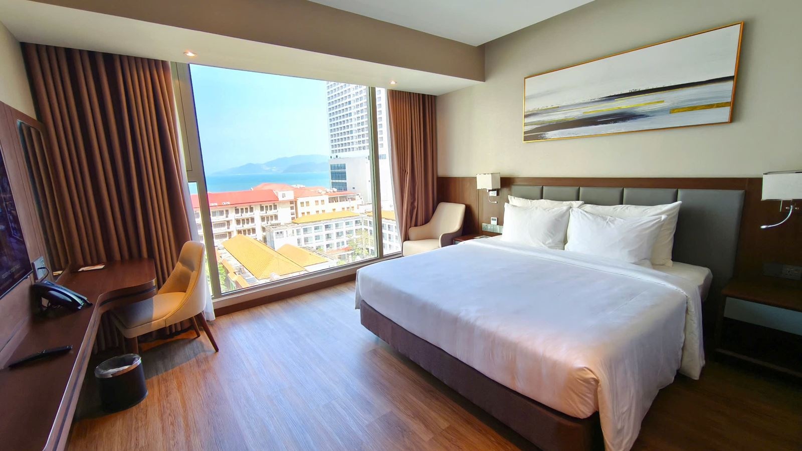 rooms-premier-deluxe-sea-view