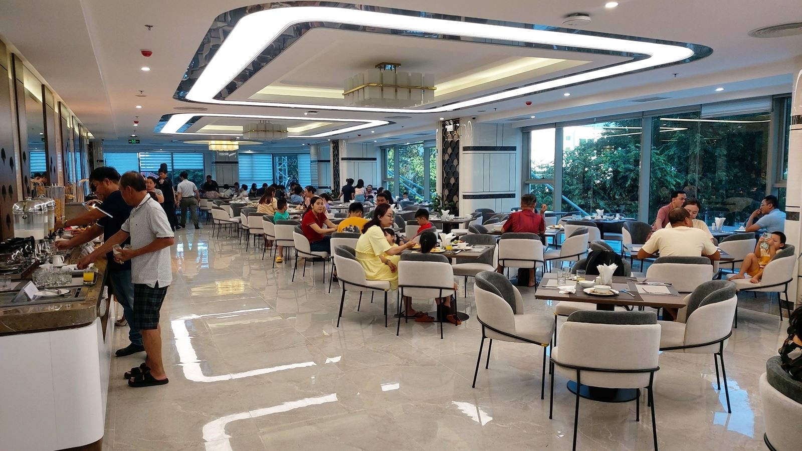 restaurants-stellar-restaurant