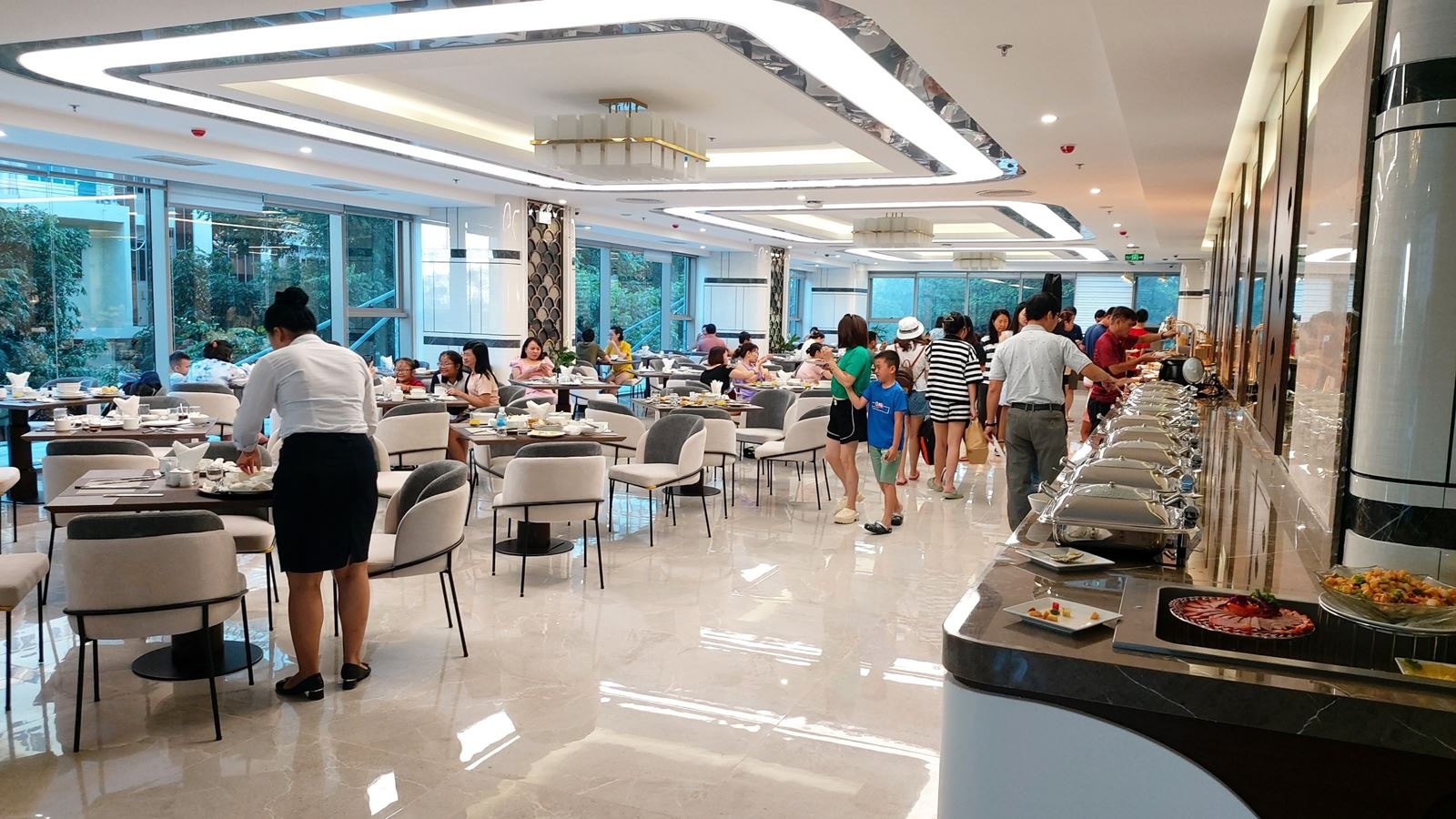 restaurants-stellar-restaurant