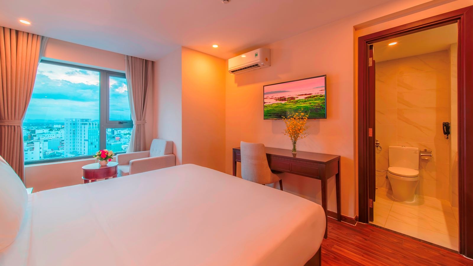 rooms-deluxe-city-view