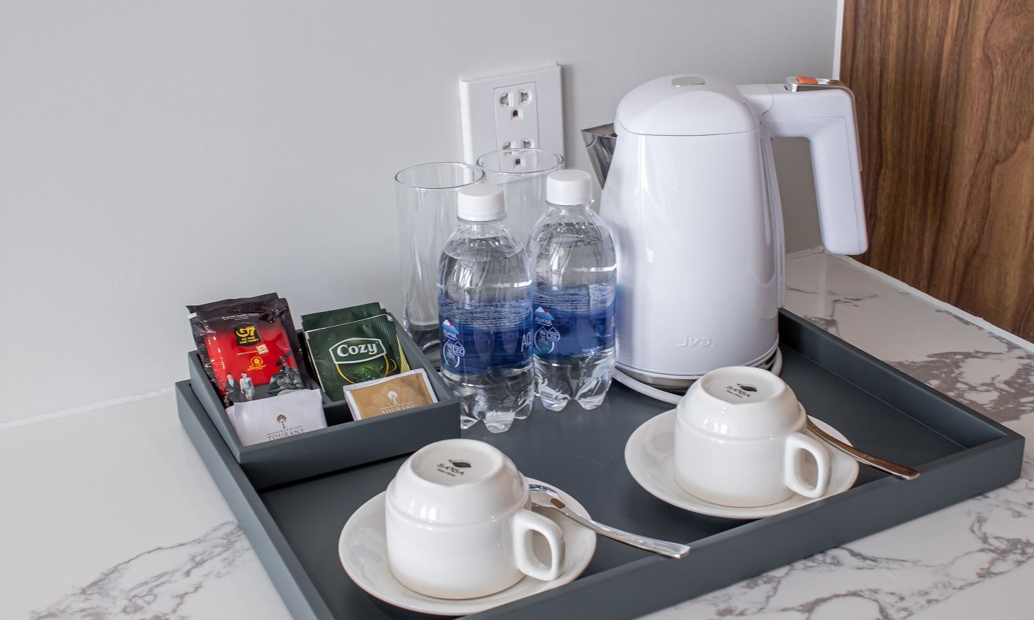 rooms-deluxe-twin-city-view