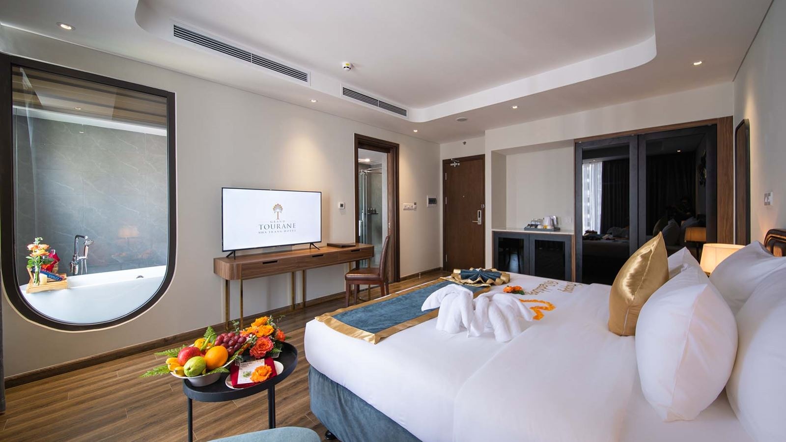 rooms-premier-partial-sea-view