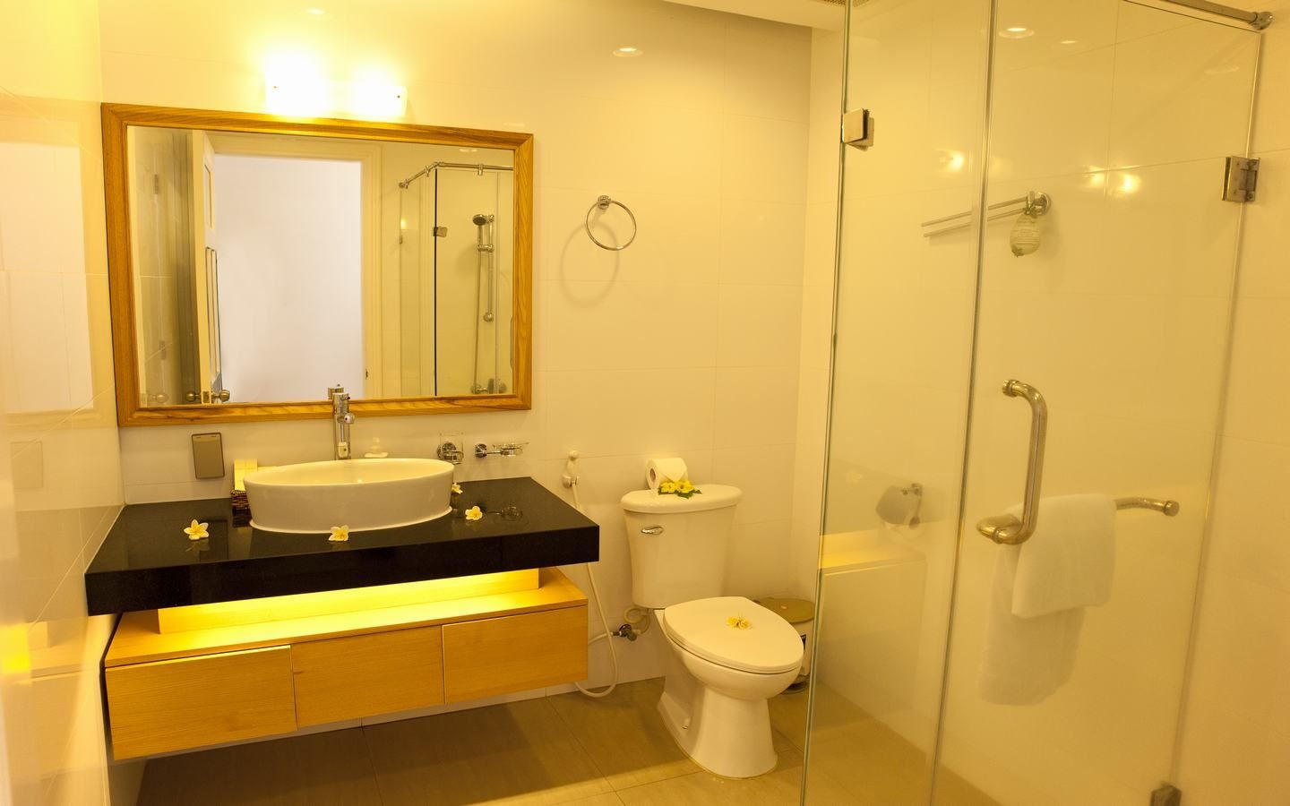 rooms-3bedroom-garden-view